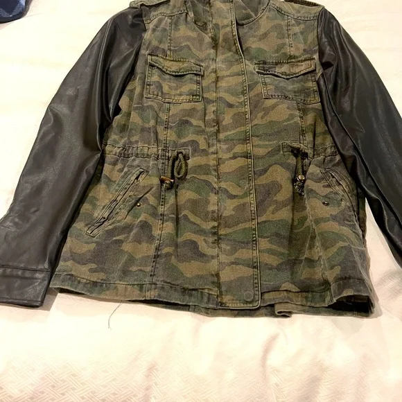 Sans Souci camo jacket with faux leather - Picture 5 of 6